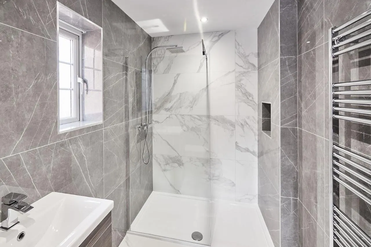 Host & Stay - Benton Road Newcastle upon Tyne 0*,